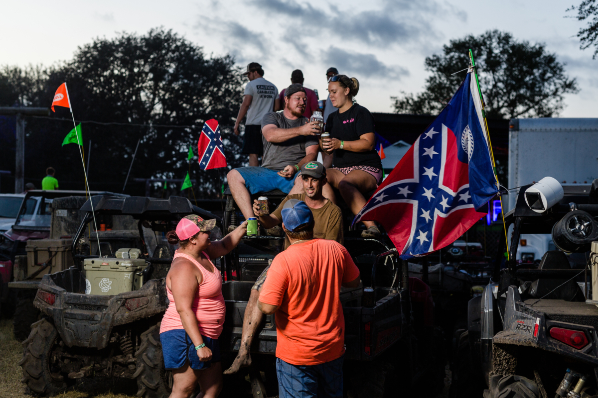 country-rap-confederate-flag-scene-opener-e41d76dd-e595-425e-a9f0-3dad319d332a